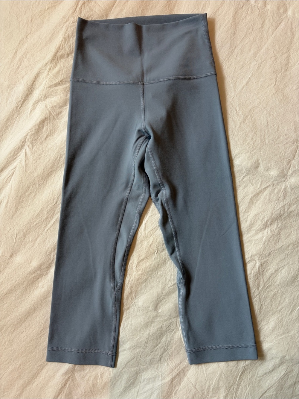 lululemon Slate Blue Cropped Leggings